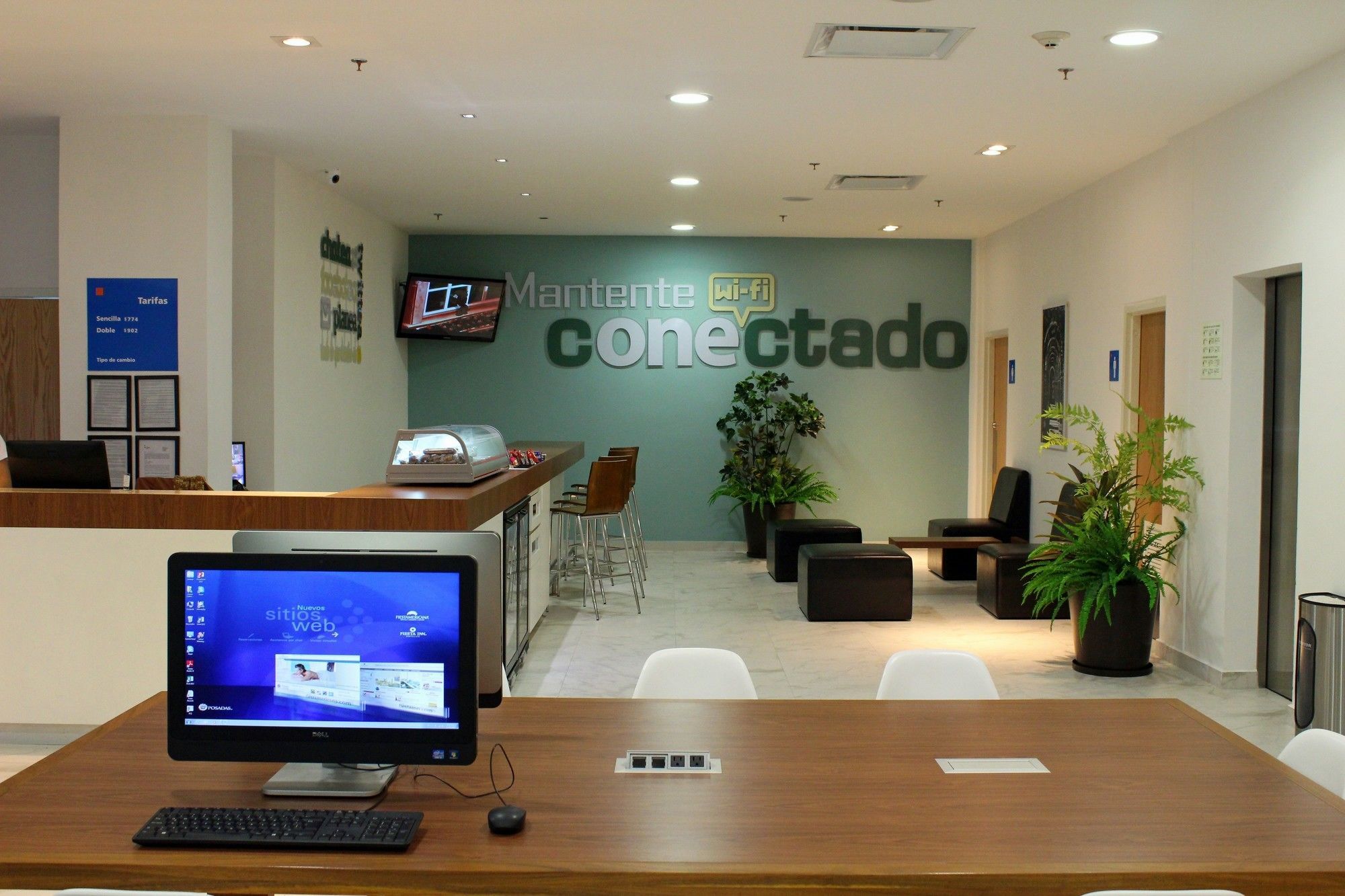 Sleep Inn Leon Antares エクステリア 写真